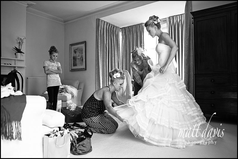Matara wedding photography in the bridal suite