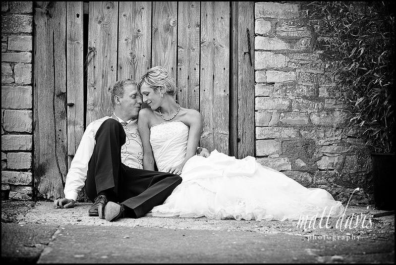 Kingscote Barn wedding photography by Gloucestershire wedding photographer Matt Davis
